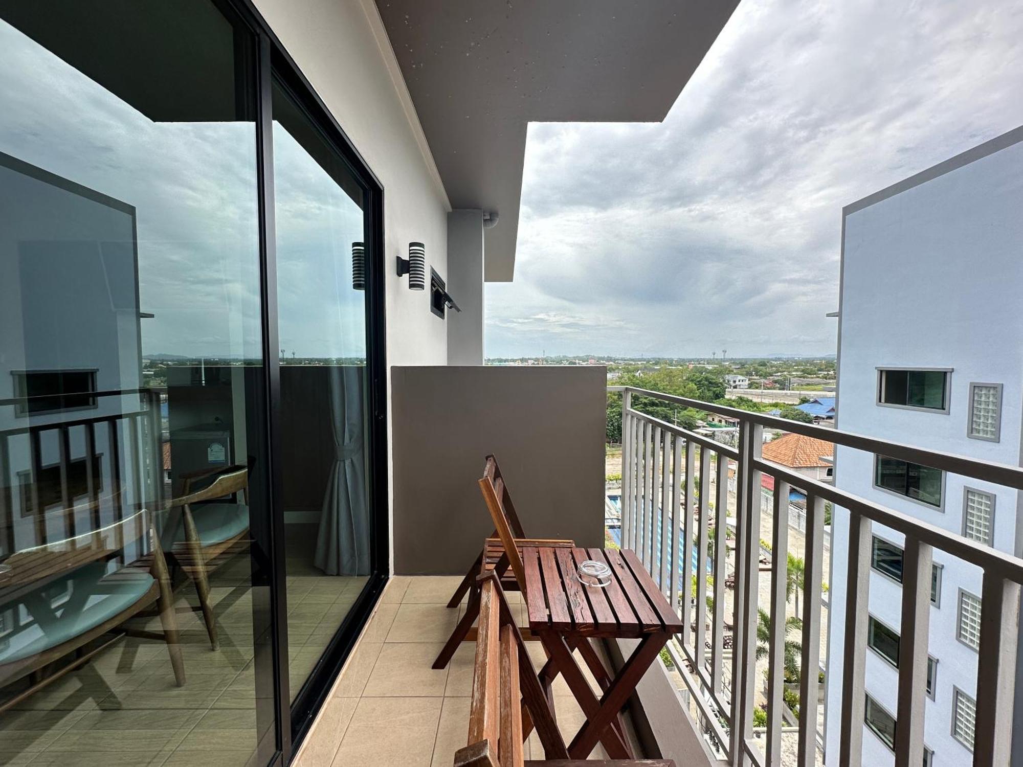 Mangrove Prestige Hotel Jomtien Beach Zewnętrze zdjęcie